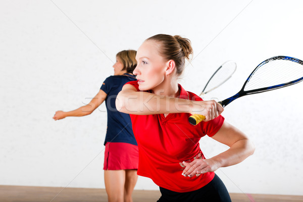 Squash Schläger Sport Fitnessstudio zwei Frauen spielen Stock foto © Kzenon