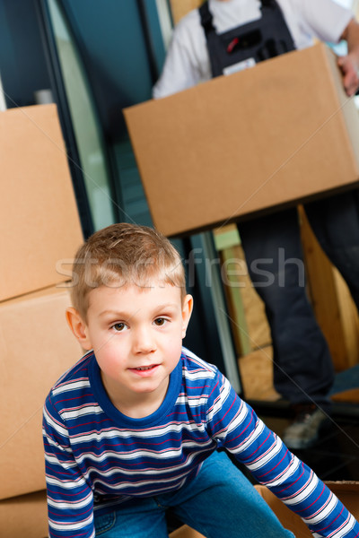 Stok fotoğraf: Aile · hareketli · yeni · ev · oğul · oynama