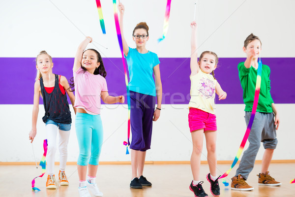 Dzieci taniec klasy dzieci nowoczesne grupy Zdjęcia stock © Kzenon