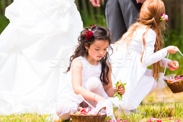 Bruiloft bloem mand paar bruid Stockfoto © Kzenon