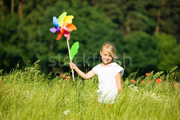 [[stock_photo]]: Fille · petite · fille · domaine · jouer · coloré · moulin · à · vent