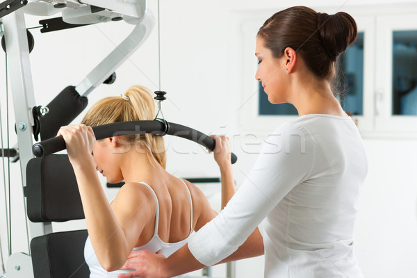 Patiënt fysiotherapie vrouw vrouwen spier Stockfoto © Kzenon