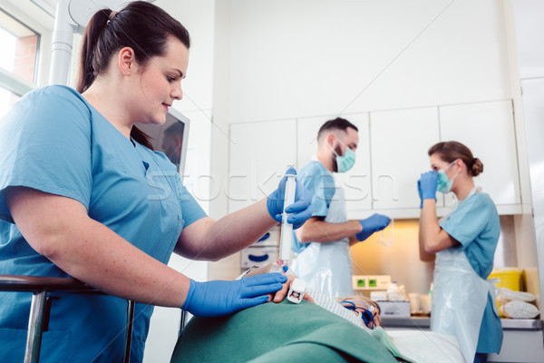 護士 麻醉 病人 等候 醫院 商業照片 © Kzenon