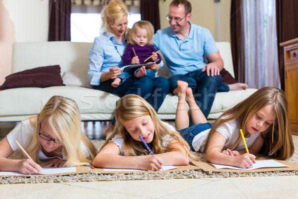 [[stock_photo]]: Maison · de · famille · enfants · étage · famille · mère · père