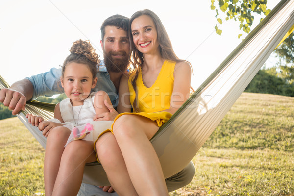 Gelukkig mooie vrouw knap echtgenoot poseren samen Stockfoto © Kzenon