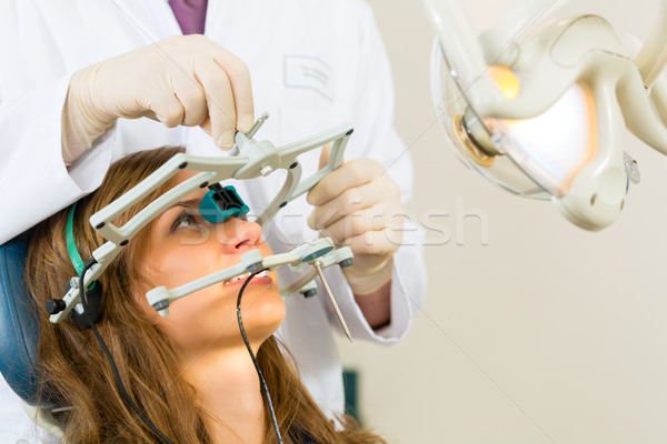 Paciente dentista dentales tratamiento femenino Foto stock © Kzenon