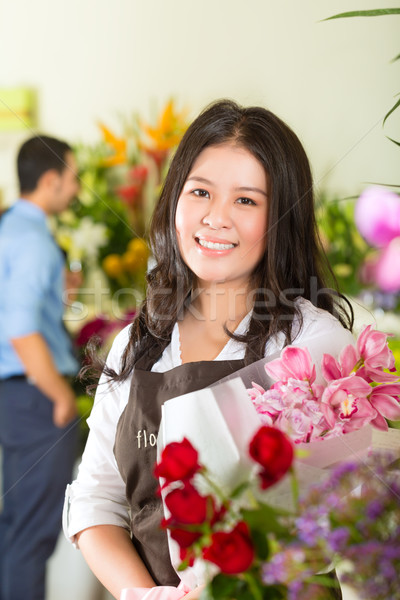 Foto stock: Vendedora · cliente · amistoso · Asia · florista