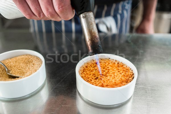 Stockfoto: Chef · brandend · suiker · klein · vlam · man