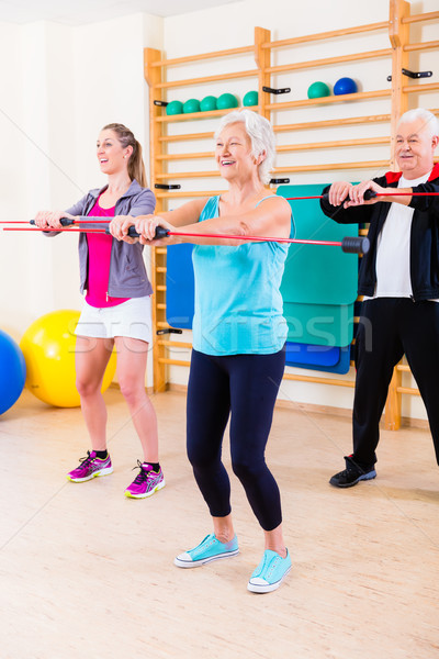 Foto stock: Grupo · fitness · treinamento · bar · jovem