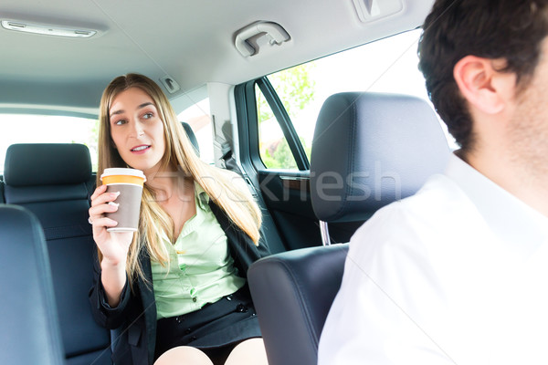 Vrouw taxi afspraak jonge zakenvrouw Stockfoto © Kzenon