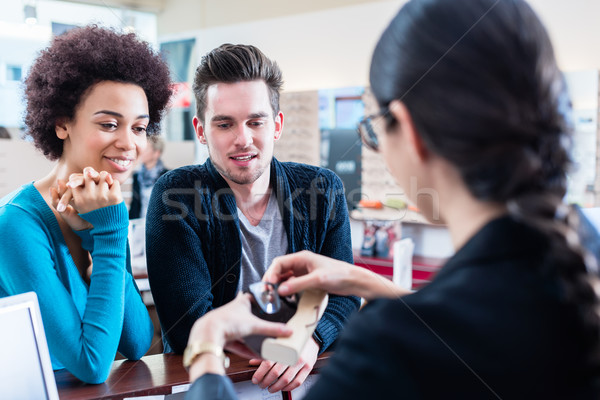 Stock foto: Optiker · neue · Gläser · Paar · Laden · Frau