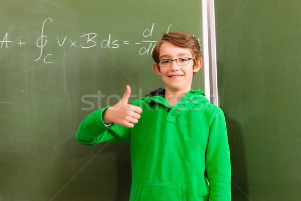 教育 孩子 黑板 學校 數學 孩子 商業照片 © Kzenon