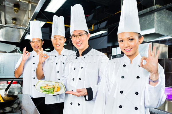 Asian chefs hotel restaurant keuken indonesisch Stockfoto © Kzenon