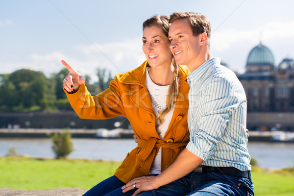 Stockfoto: Man · vrouw · dresden · rivieroever · toeristische · paar