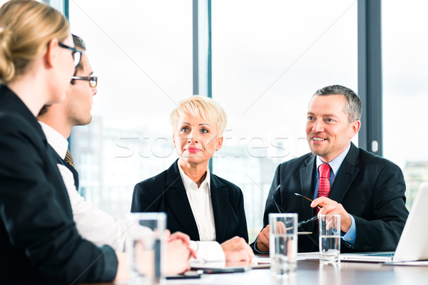 Negocios reunión gente de la oficina de trabajo documento oficina Foto stock © Kzenon