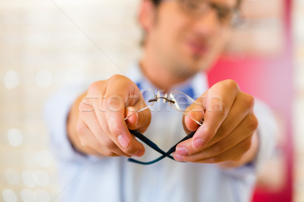 Stockfoto: Jonge · man · opticien · bril · macht · klant