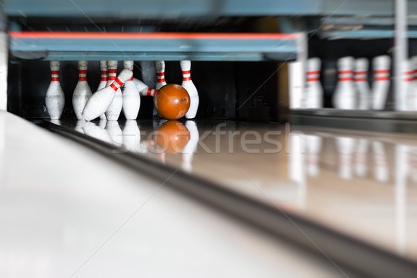 Boule de bowling broches sport balle bowling jouer [[stock_photo]] © Kzenon