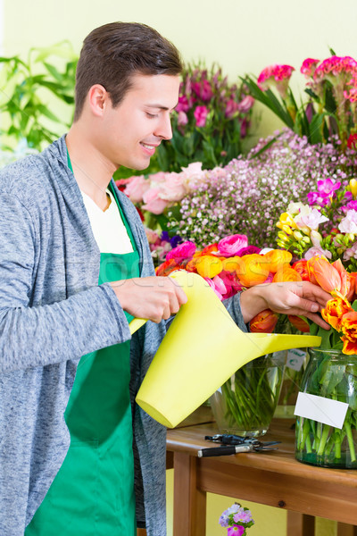 Florista de trabajo plantas negocios Foto stock © Kzenon