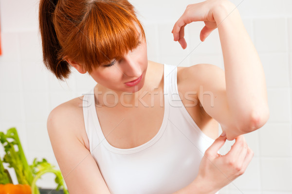 Mulher tricípite exercer braço peso dieta Foto stock © Kzenon