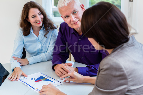 Foto stock: Senior · mulher · homem · aposentadoria · planejamento · financeiro · consultor