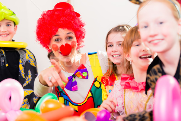 Сток-фото: клоуна · детей · празднование · дня · рождения · дети · девушки
