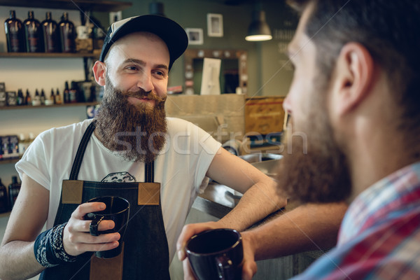 [[stock_photo]]: Dévoué · potable · café · client · ami