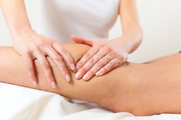 Foto stock: Paciente · fisioterapia · masaje · mujer · hombre · deportes