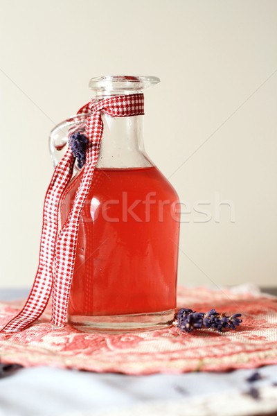 Stockfoto: Eigengemaakt · lavendel · siroop · glas · achtergrond · geneeskunde