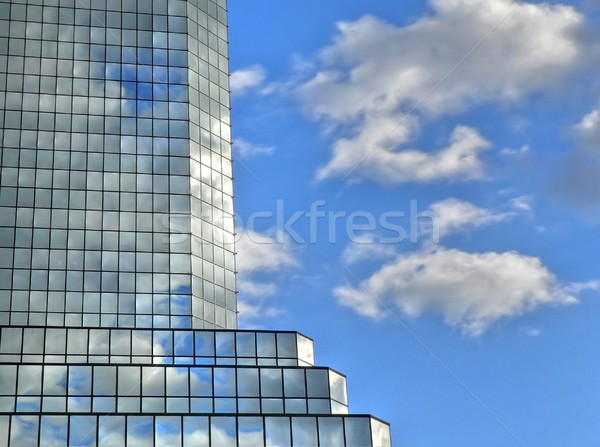 Felhők tükröződések üveg épület épület város üveg Stock fotó © ldambies