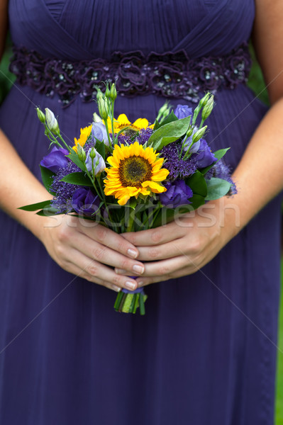 伴娘 向日葵 花束 紫色 婚禮花束 女子 商業照片 © leeavison