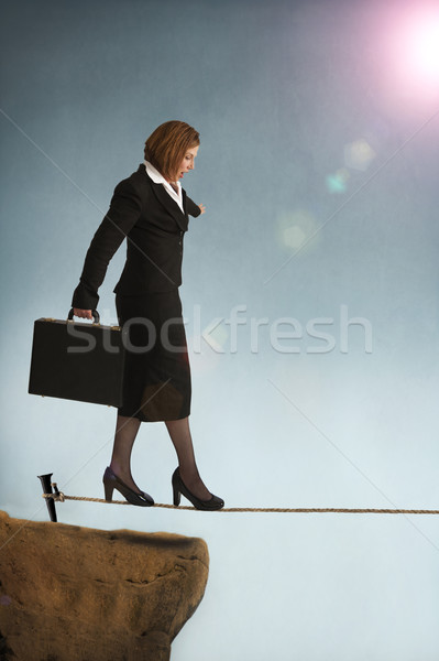 деловая женщина туго натянутый канат из горные костюм ходьбе Сток-фото © leeavison