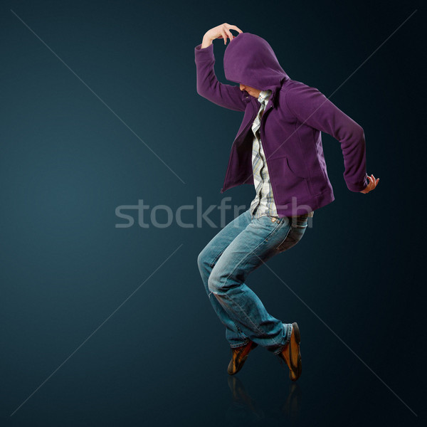 Dans ca masculin stradă dansator muzică Imagine de stoc © leedsn