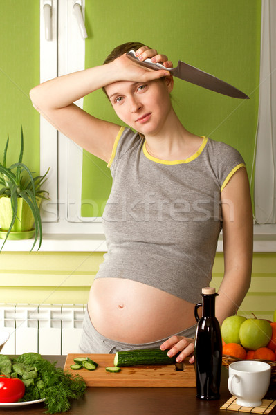 Zdjęcia stock: Kobieta · w · ciąży · kuchnia · nóż · zdrowa · żywność · uśmiech · miłości