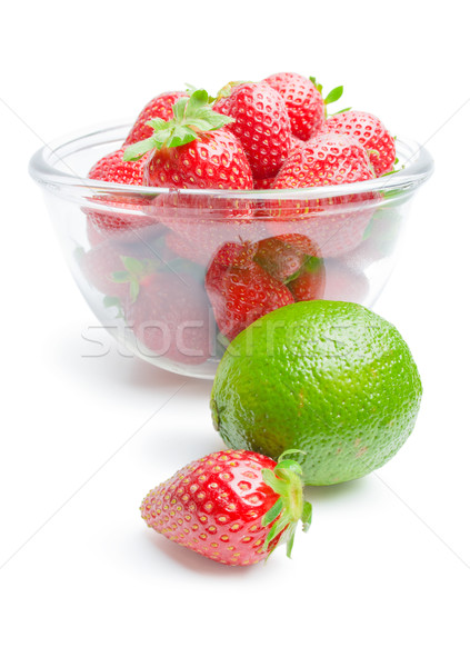 草莓 石灰 玻璃 碗 整個 草莓 商業照片 © Leftleg