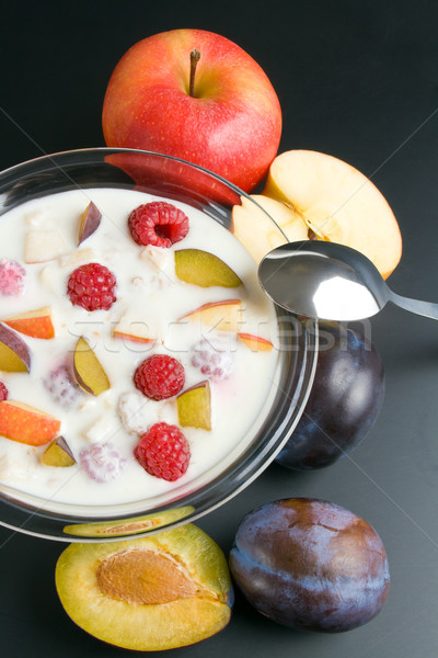 Joghurt gyümölcsök üveg tál vegyes gyümölcs Stock fotó © Leftleg