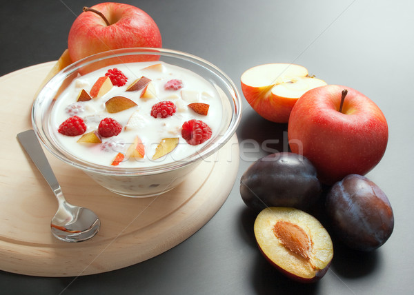 Joghurt vegyes gyümölcs darabok üveg tál Stock fotó © Leftleg