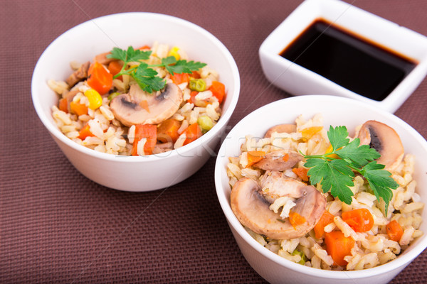 Riz légumes champignons sauce de soja servi alimentaire [[stock_photo]] © Len44ik