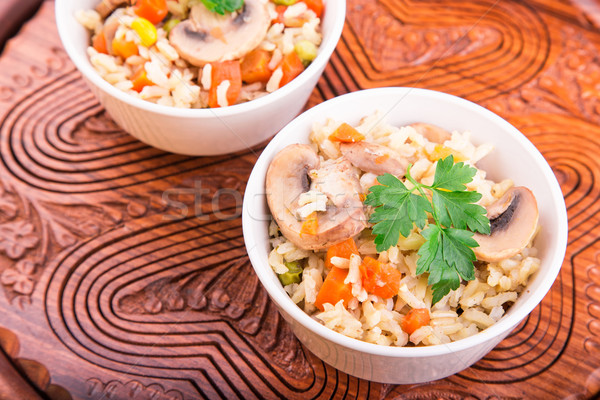 Rijst groenten champignons sojasaus geserveerd voedsel Stockfoto © Len44ik