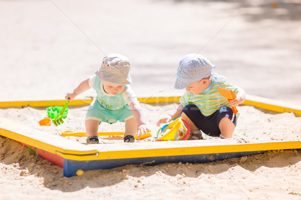 Stock foto: Zwei · Baby · Jungen · spielen · Sand · Mädchen