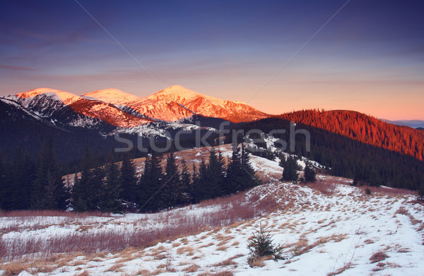 Berg Sonnenuntergang Berge Landschaft dramatischen Stock foto © Leonidtit