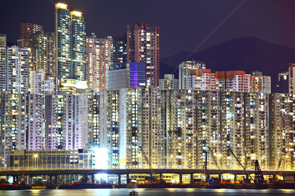 Rezidential district Hong Kong cer apă noapte Imagine de stoc © leungchopan