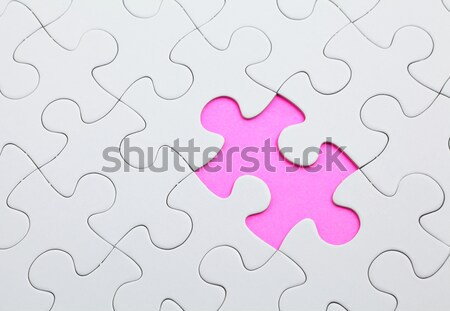 Puzzle disparut bucata alb ţintă plan Imagine de stoc © leungchopan