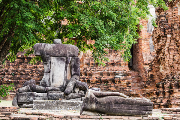 Broken Buddha at Ayuttaya, Thailand Stock photo © leungchopan