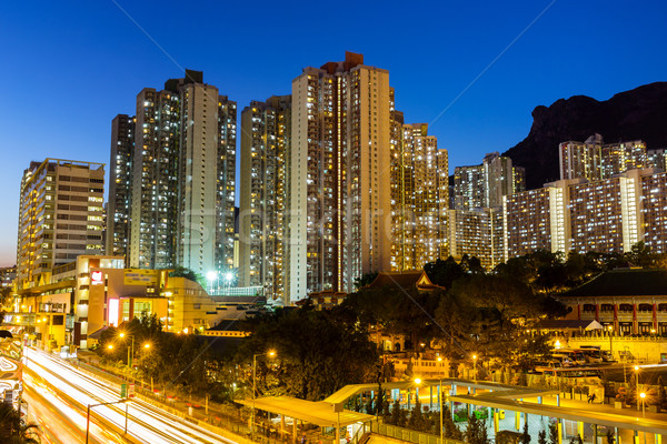 Hong Kong noite estrada edifício cidade luz Foto stock © leungchopan