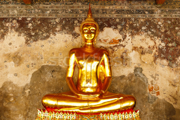 Gouden buddha aanbidden gebed standbeeld godsdienst Stockfoto © leungchopan