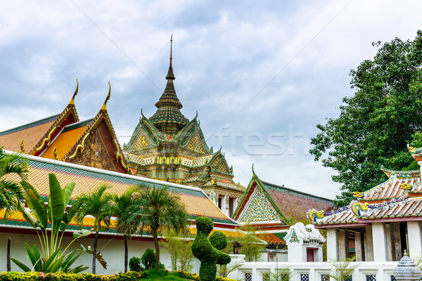 Bangkok copac constructii ruga arhitectură statuie Imagine de stoc © leungchopan