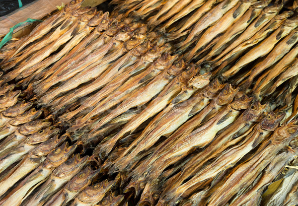 Tradicional salgado peixe mercado rei salmão Foto stock © leungchopan