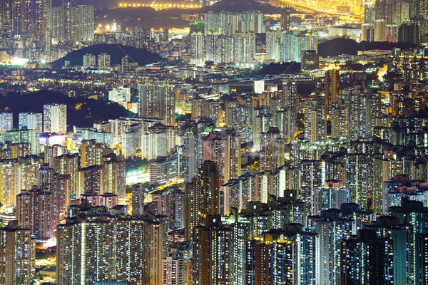 Abundante cityscape noite negócio edifício linha do horizonte Foto stock © leungchopan