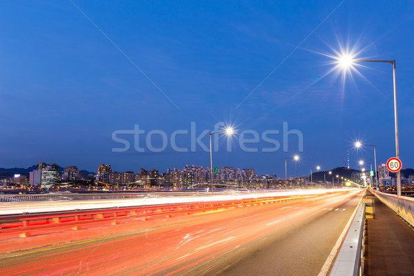 Verkeer snelweg weg stad licht architectuur Stockfoto © leungchopan