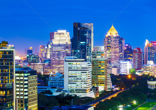 商業照片: 曼谷 · 天際線 ·夜· 業務 · 建設 · 城市 / bangkok